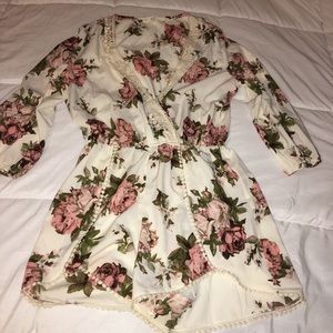 Gorgeous light cream flower long sleeve romper